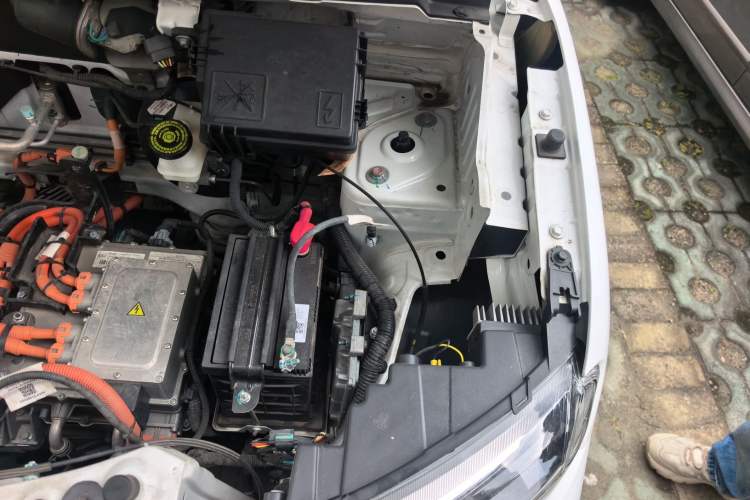 Used Dongfeng NAMMI EX1 2023 PRO Light Wind Edition Lightning Model Engine Bay Left