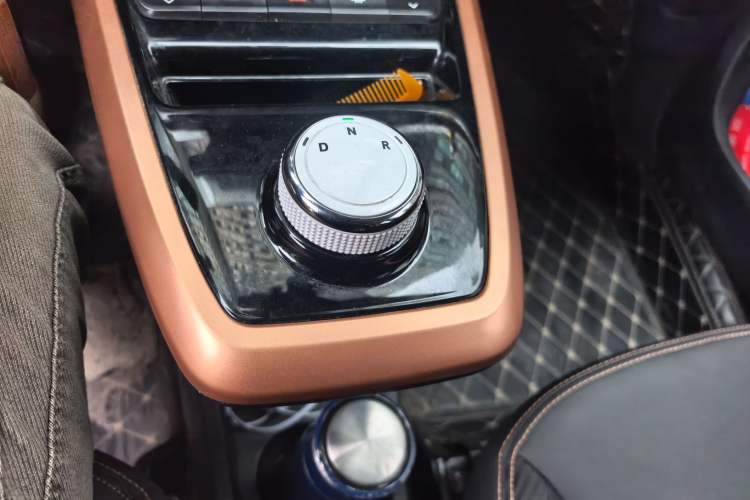 Used Dongfeng NAMMI EX1 2023 PRO Light Wind Edition Lightning Model Gear Lever
