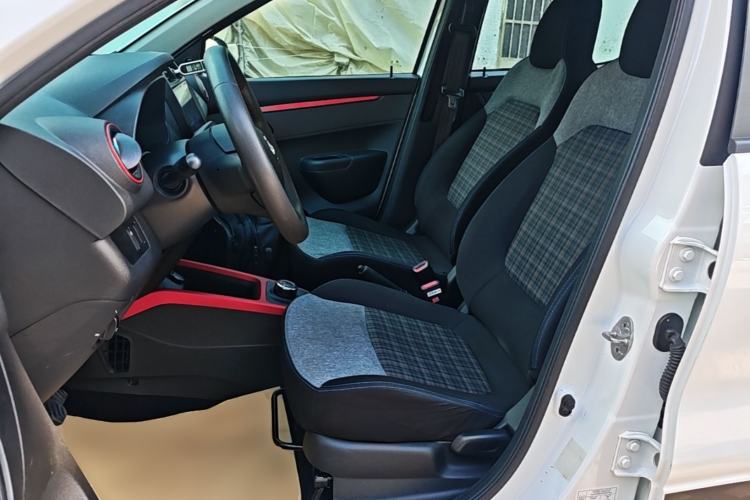 Used Dongfeng NAMMI EX1 2023 PRO Light Wind Edition Lightning Model Left Front Seat