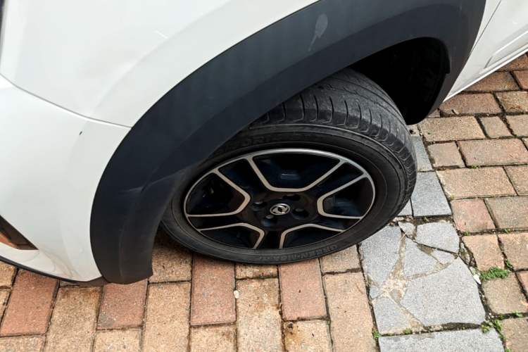 Used Dongfeng NAMMI EX1 2023 PRO Light Wind Edition Lightning Model Left Front Wheel Hub