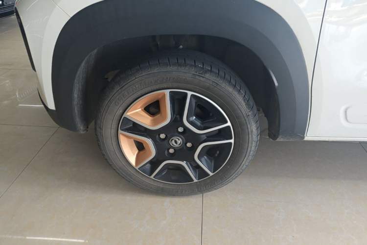 Used Dongfeng NAMMI EX1 2023 PRO Light Wind Edition Lightning Model Left Front Wheel Hub