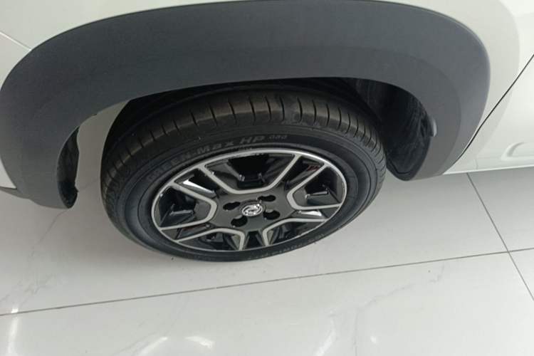 Used Dongfeng NAMMI EX1 2023 PRO Light Wind Edition Lightning Model Left Front Wheel Hub