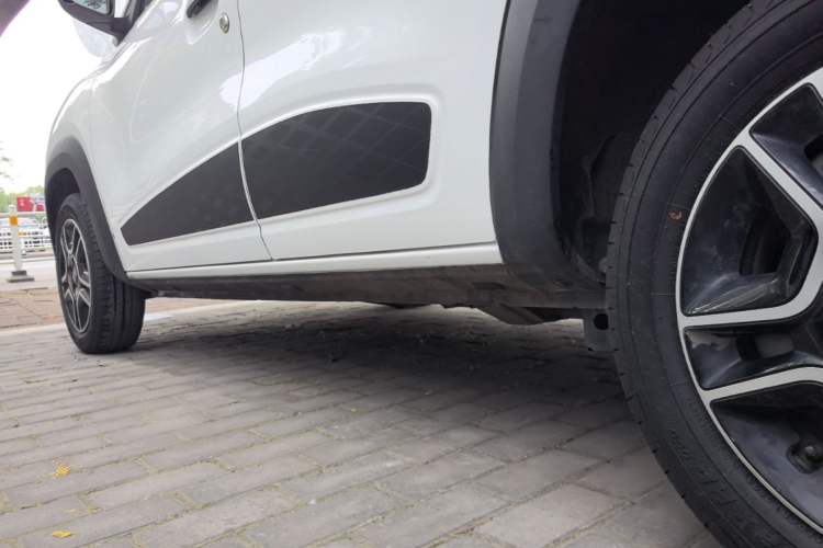 Used Dongfeng NAMMI EX1 2023 PRO Light Wind Edition Lightning Model Left Side Sill