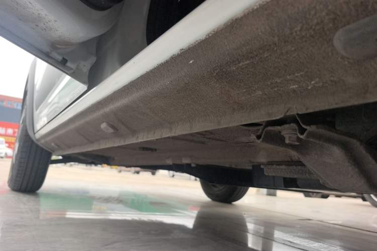 Used Dongfeng NAMMI EX1 2023 PRO Light Wind Edition Lightning Model Left Side Sill