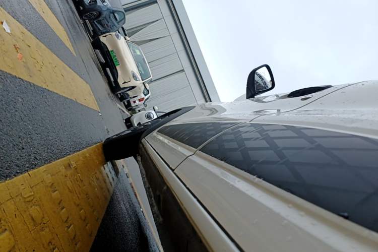 Used Dongfeng NAMMI EX1 2023 PRO Light Wind Edition Lightning Model Left Side Sill