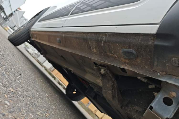 Used Dongfeng NAMMI EX1 2023 PRO Light Wind Edition Lightning Model Left Side Sill
