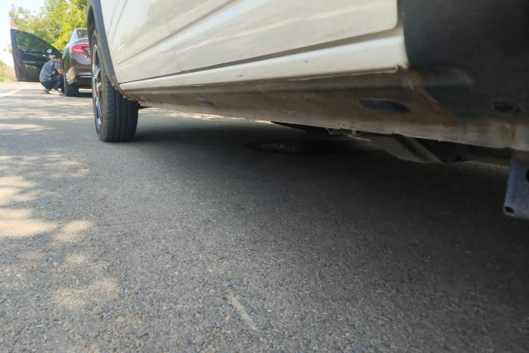 Used Dongfeng NAMMI EX1 2023 PRO Light Wind Edition Lightning Model Left Side Sill