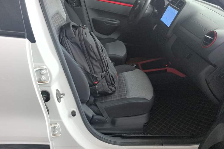 Used Dongfeng NAMMI EX1 2023 PRO Light Wind Edition Lightning Model Right Front Seat