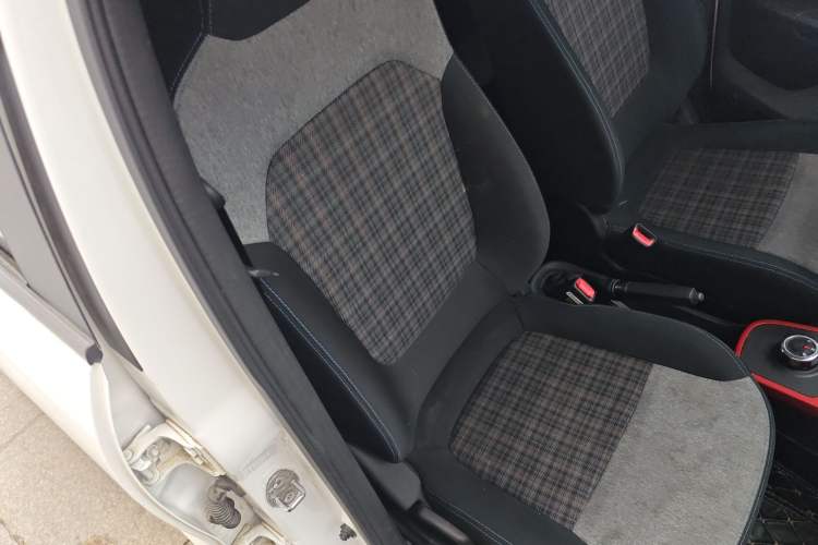 Used Dongfeng NAMMI EX1 2023 PRO Light Wind Edition Lightning Model Right Front Seat