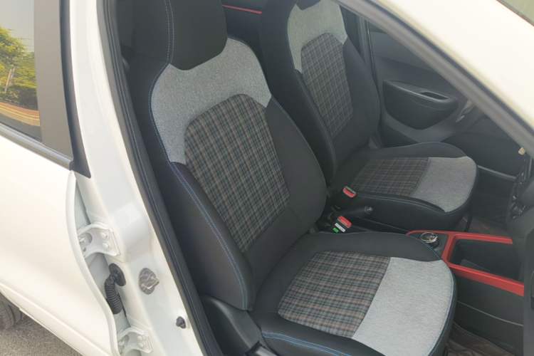 Used Dongfeng NAMMI EX1 2023 PRO Light Wind Edition Lightning Model Right Front Seat