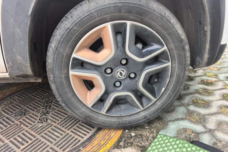 Used Dongfeng NAMMI EX1 2023 PRO Light Wind Edition Lightning Model Right Front Wheel Hub