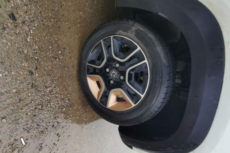 Used Dongfeng NAMMI EX1 2023 PRO Light Wind Edition Lightning Model Right Front Wheel Hub