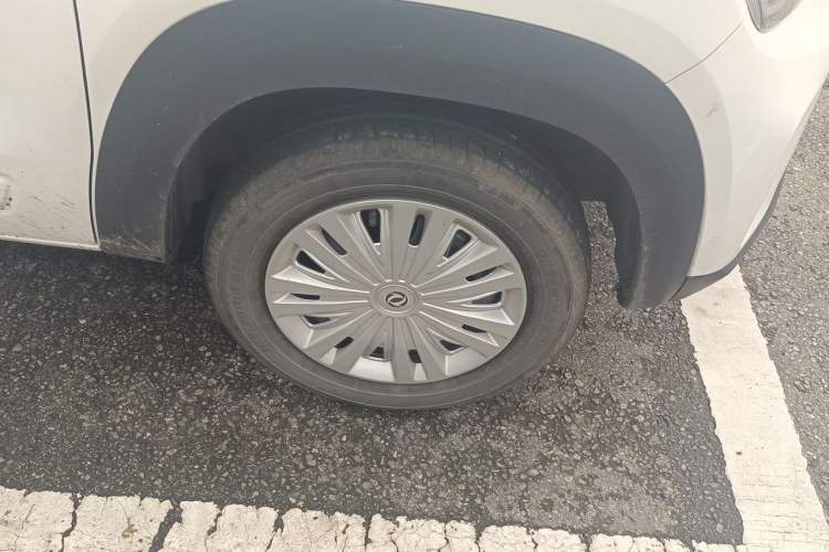 Used Dongfeng NAMMI EX1 2023 PRO Light Wind Edition Lightning Model Right Front Wheel Hub