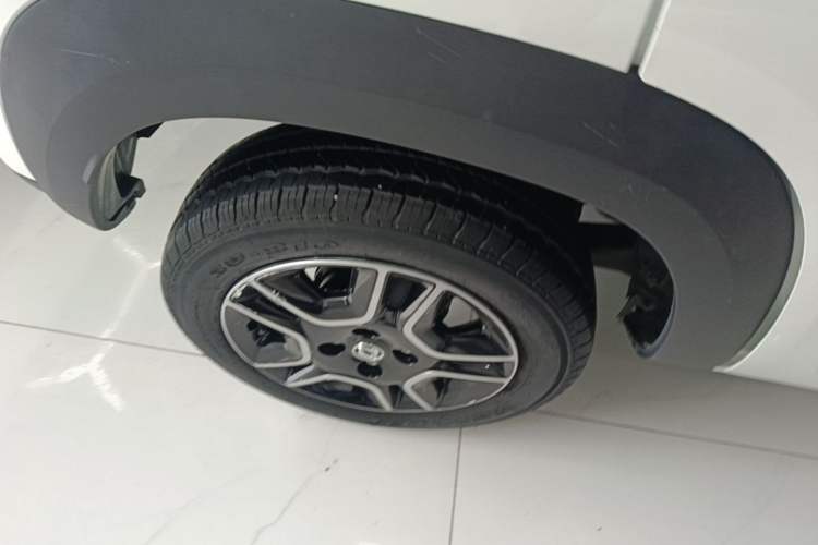 Used Dongfeng NAMMI EX1 2023 PRO Light Wind Edition Lightning Model Right Rear Wheel Hub