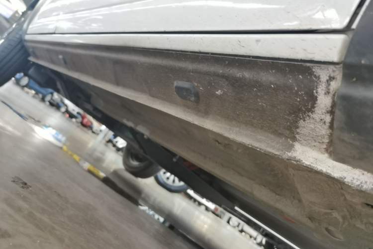 Used Dongfeng NAMMI EX1 2023 PRO Light Wind Edition Lightning Model Right Side Sill