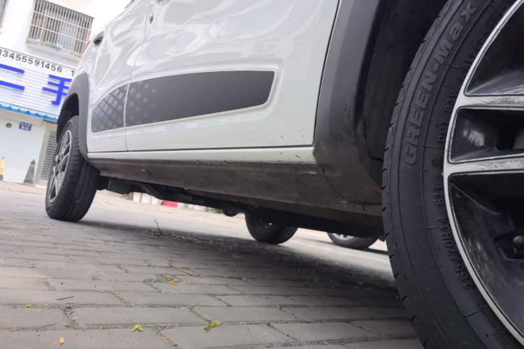 Used Dongfeng NAMMI EX1 2023 PRO Light Wind Edition Lightning Model Right Side Sill