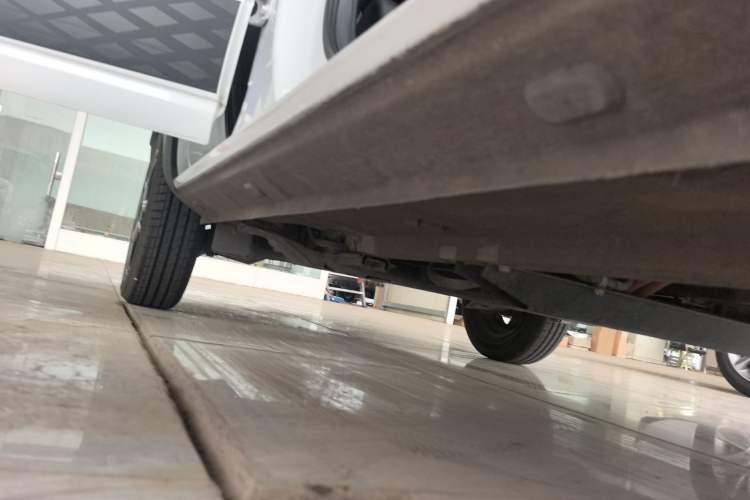 Used Dongfeng NAMMI EX1 2023 PRO Light Wind Edition Lightning Model Right Side Sill