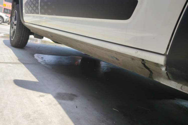 Used Dongfeng NAMMI EX1 2023 PRO Light Wind Edition Lightning Model Right Side Sill