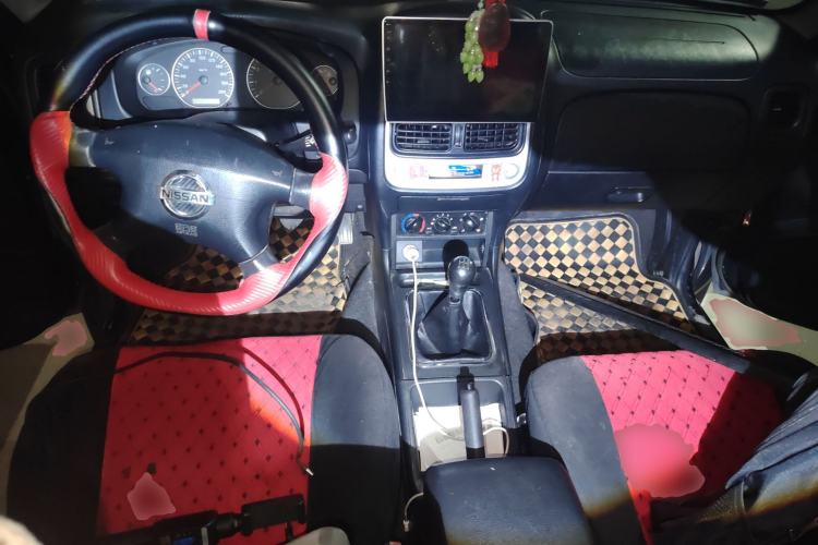 Used Dongfeng Oting 2007 2.4L Manual Two-Wheel Drive Luxury Edition Center Console
