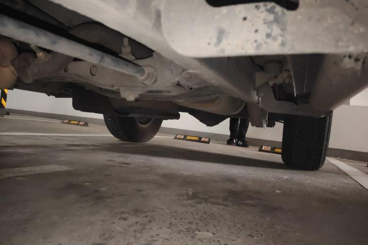 Used Dongfeng Oting 2007 2.4L Manual Two-Wheel Drive Luxury Edition Chassis Front Left