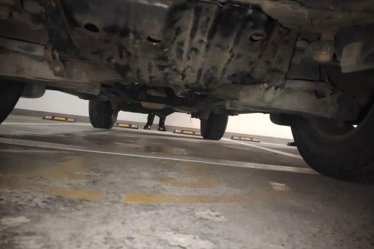Used Dongfeng Oting 2007 2.4L Manual Two-Wheel Drive Luxury Edition Chassis Front
