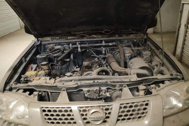 Used Dongfeng Oting 2007 2.4L Manual Two-Wheel Drive Luxury Edition Engine Bay