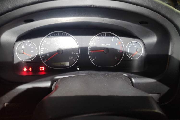 Used Dongfeng Oting 2007 2.4L Manual Two-Wheel Drive Luxury Edition Instrument Cluster