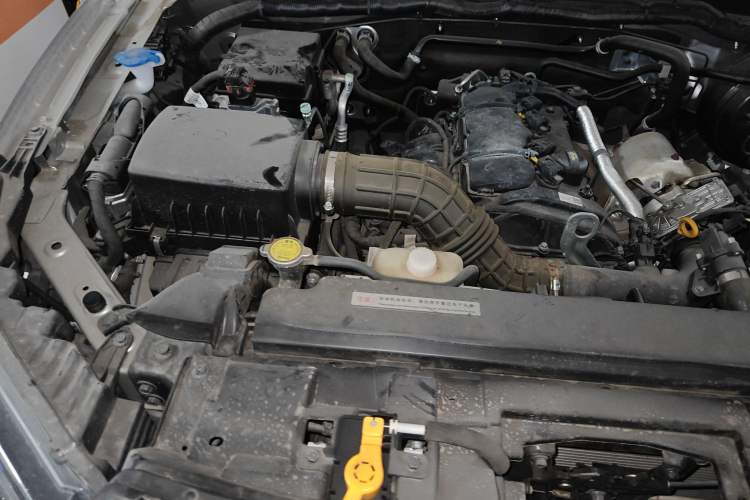 Used Dongfeng Palazzo 2021 1.8T Manual Two-Wheel Drive Elite Edition Engine Bay Right