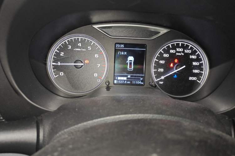 Used Dongfeng Palazzo 2021 1.8T Manual Two-Wheel Drive Elite Edition Instrument Cluster