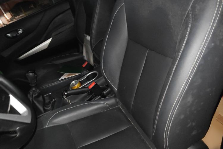 Used Dongfeng Palazzo 2021 1.8T Manual Two-Wheel Drive Elite Edition Left Front Seat