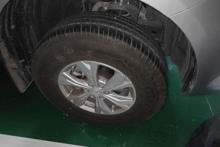 Used Dongfeng Palazzo 2021 1.8T Manual Two-Wheel Drive Elite Edition Right Front Wheel Hub