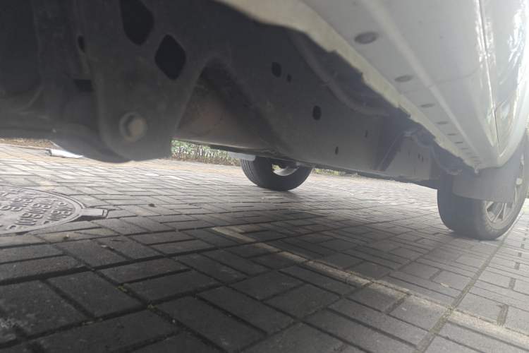 Used Dongfeng Palazzo 2022 2.0T Automatic All-Wheel Drive Zunya Trim Chassis Rear Right