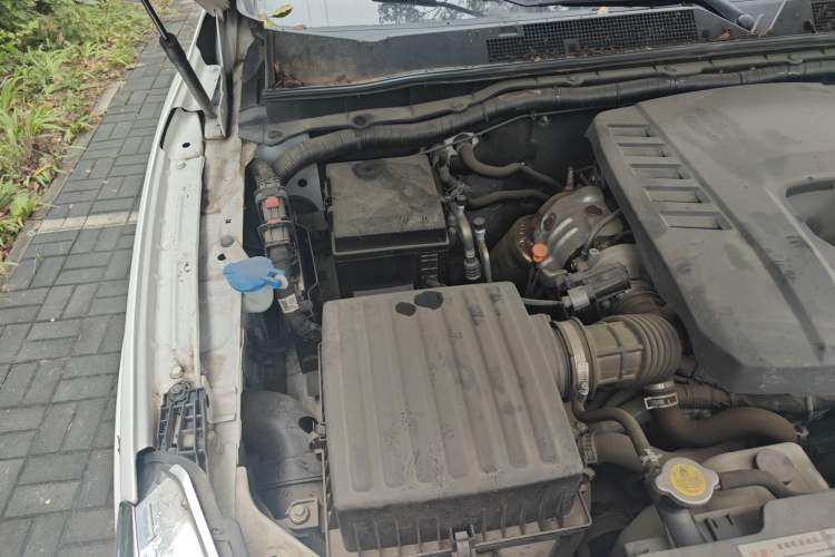 Used Dongfeng Palazzo 2022 2.0T Automatic All-Wheel Drive Zunya Trim Engine Bay Right