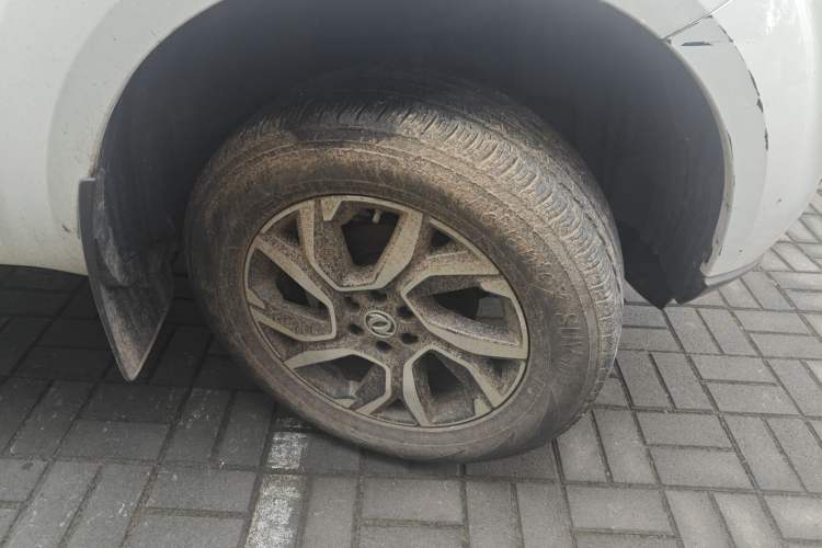 Used Dongfeng Palazzo 2022 2.0T Automatic All-Wheel Drive Zunya Trim Right Front Wheel Hub