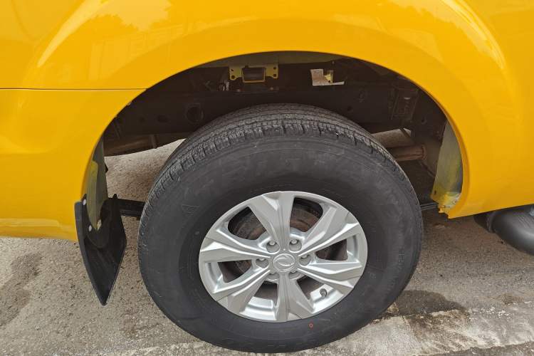 Used Dongfeng Palazzo 2021 1.8T Manual Two-Wheel Drive Elite Edition Exterior 8