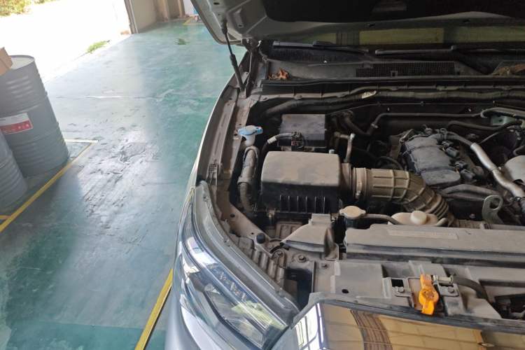 Used Dongfeng Palazzo 2021 1.8T Manual 4x4 Elite Edition Engine Bay Right