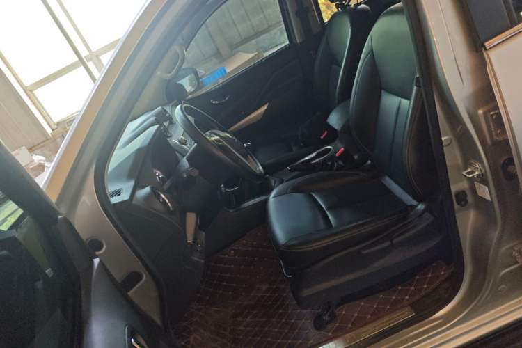 Used Dongfeng Palazzo 2021 1.8T Manual 4x4 Elite Edition Left Front Seat