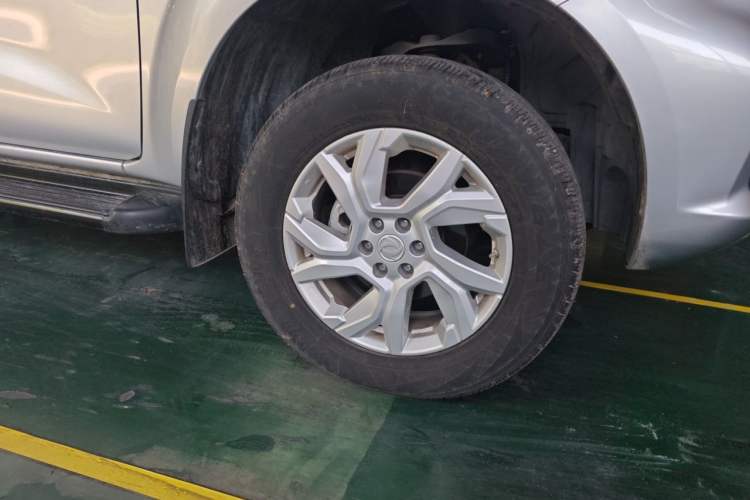 Used Dongfeng Palazzo 2021 1.8T Manual 4x4 Elite Edition Right Front Wheel Hub