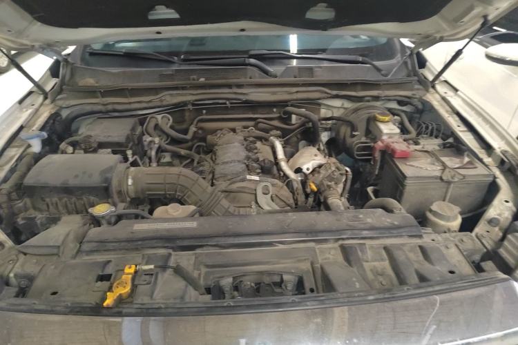 Used Dongfeng Palazzo 2021 1.8T Manual Two-Wheel Drive Elite Edition Engine Bay