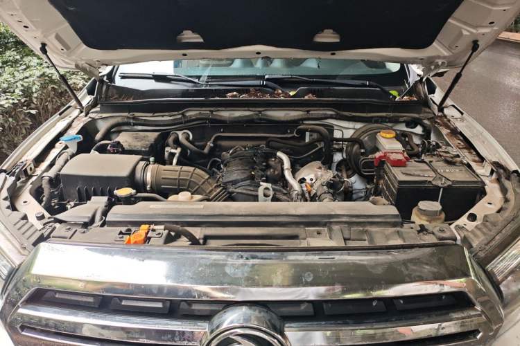 Used Dongfeng Palazzo 2021 1.8T Manual Two-Wheel Drive Elite Edition Engine Bay