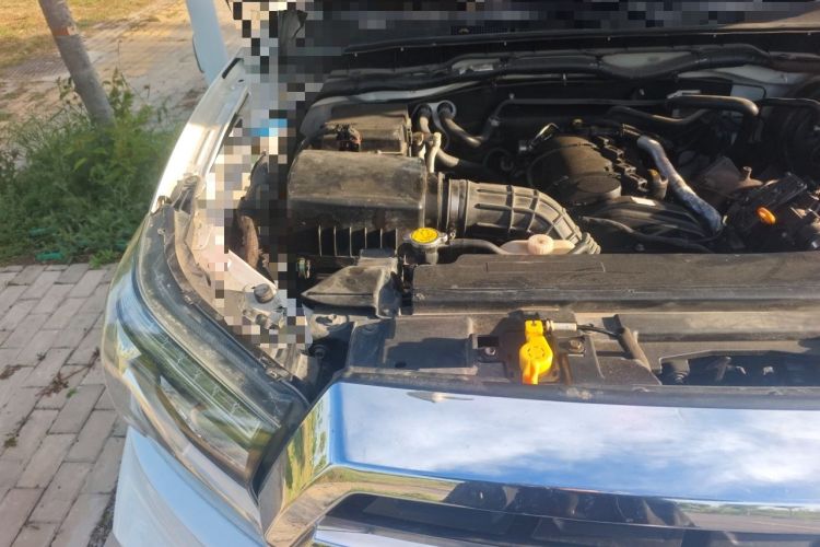 Used Dongfeng Palazzo 2021 1.8T Manual 4x4 Elite Edition Engine Bay Right