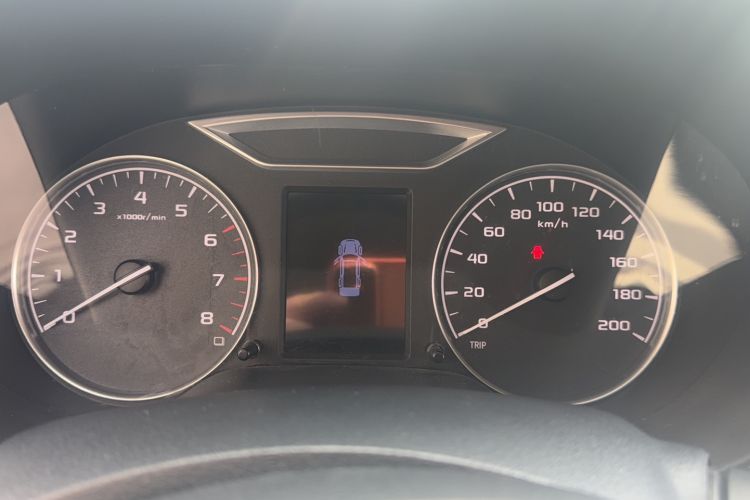 Used Dongfeng Palazzo 2021 1.8T Manual Two-Wheel Drive Elite Edition Instrument Cluster