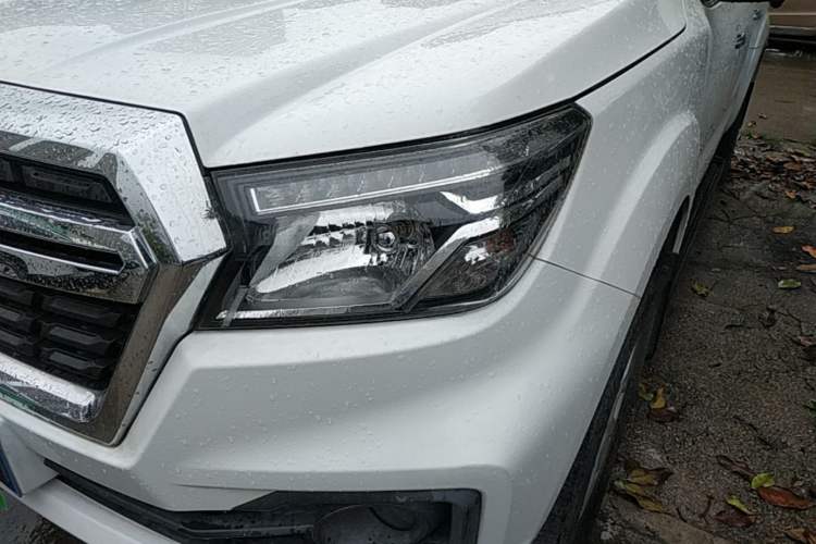 Used Dongfeng Palazzo 2021 1.8T Manual 4x4 Elite Edition Left Front Headlight