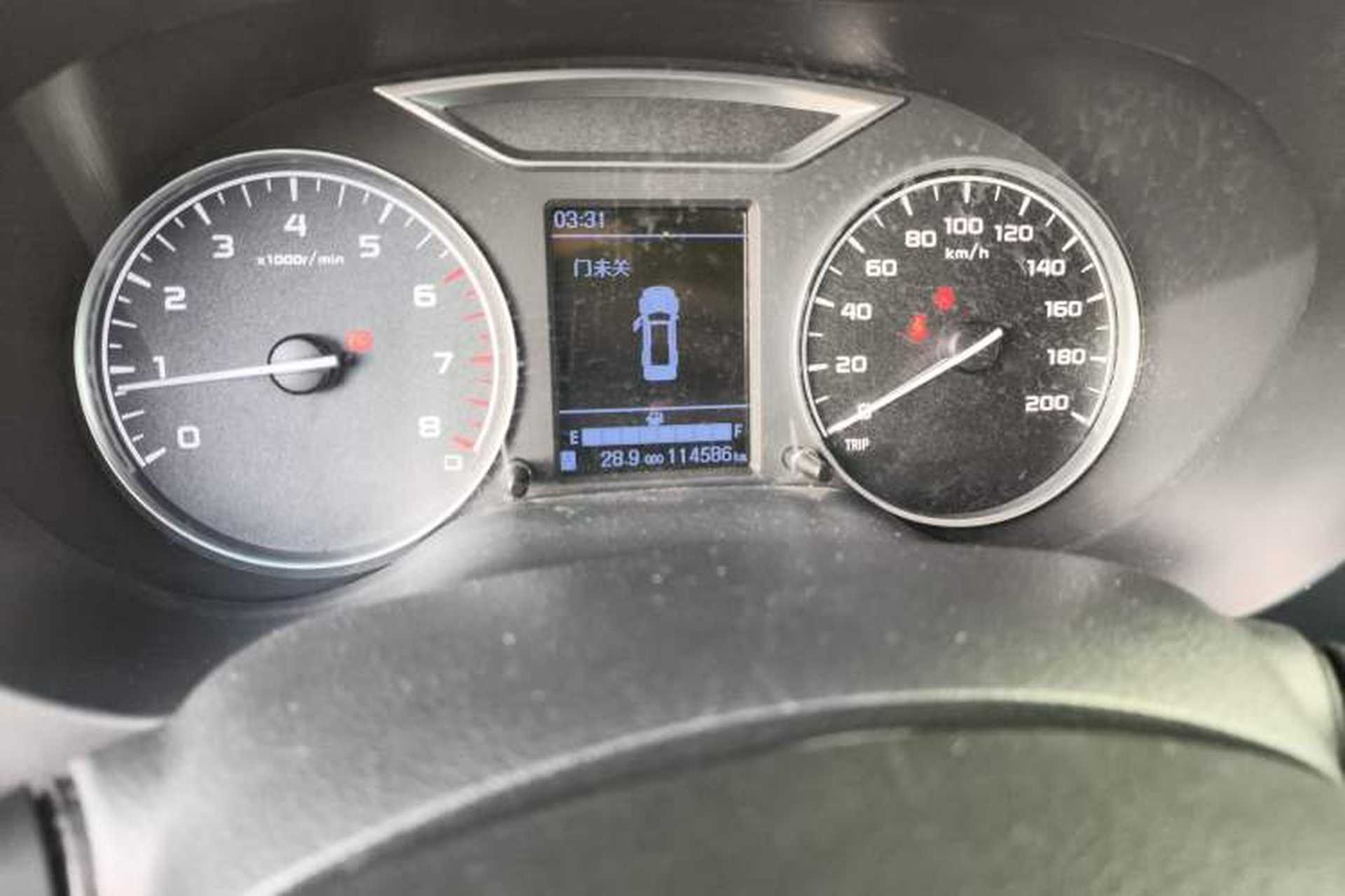 Used Dongfeng Palazzo 2021 1.8T Manual Two-Wheel Drive Elite Edition Odometer Close Up