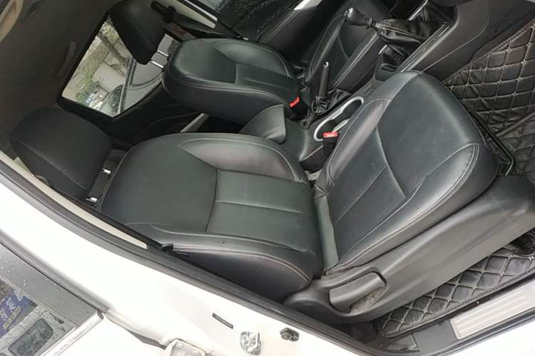Used Dongfeng Palazzo 2021 1.8T Manual 4x4 Elite Edition Right Front Seat