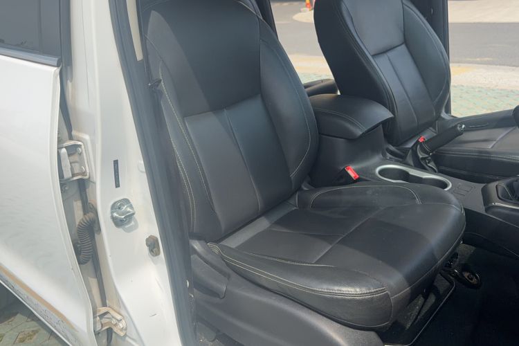 Used Dongfeng Palazzo 2021 1.8T Manual Two-Wheel Drive Elite Edition Right Front Seat