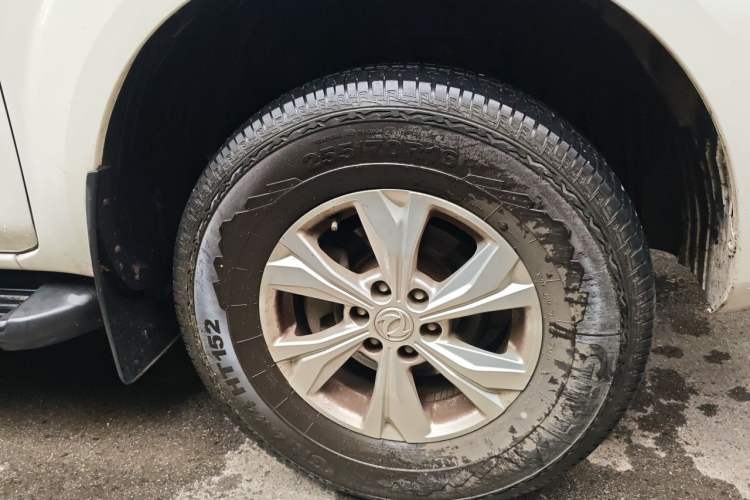 Used Dongfeng Palazzo 2021 1.8T Manual Two-Wheel Drive Elite Edition Right Front Wheel Hub