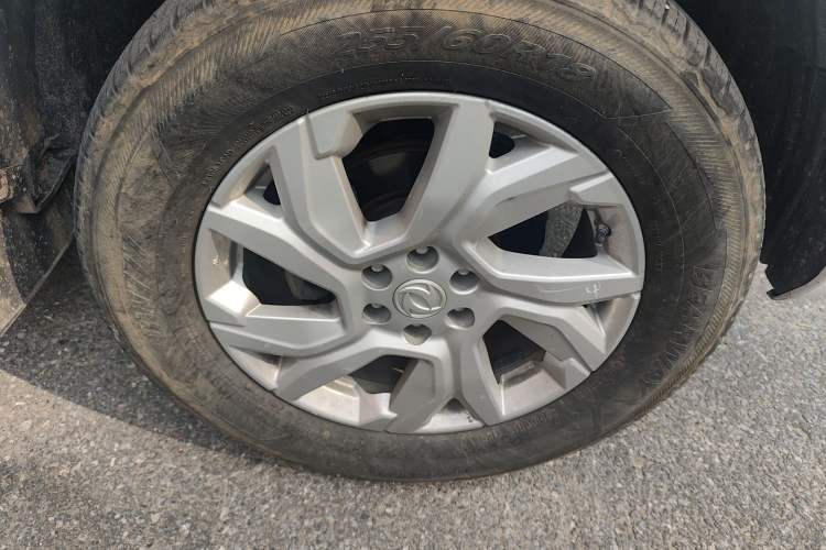 Used Dongfeng Palazzo 2021 1.8T Manual 4x4 Elite Edition Right Front Wheel Hub