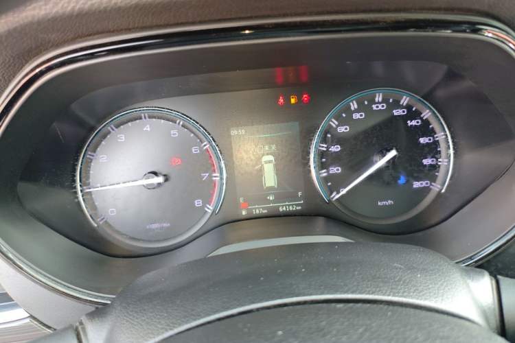 Used Dongfeng Palazzo 2022 2.0T Manual Two-Wheel Drive Luxury Version Instrument Cluster
