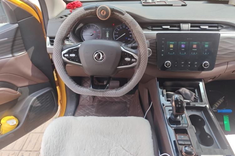 Used Dongfeng Palazzo 2022 2.0T Automatic All-Wheel Drive Zunya Trim Steering Wheel